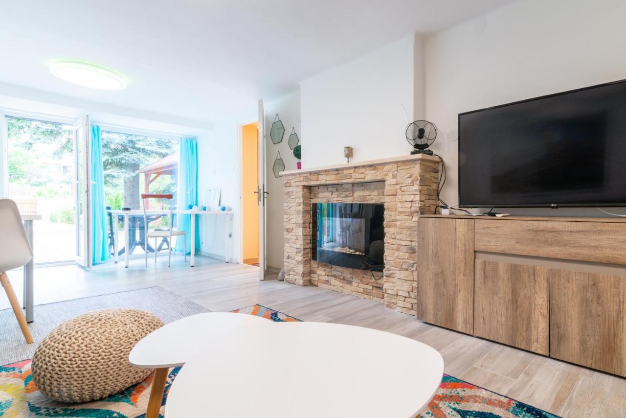 Cosy And Colorful Apartment Szentendre Bagian luar foto