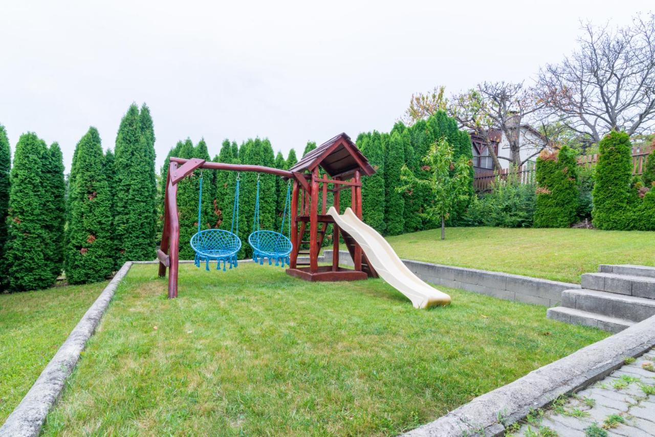Cosy And Colorful Apartment Szentendre Bagian luar foto