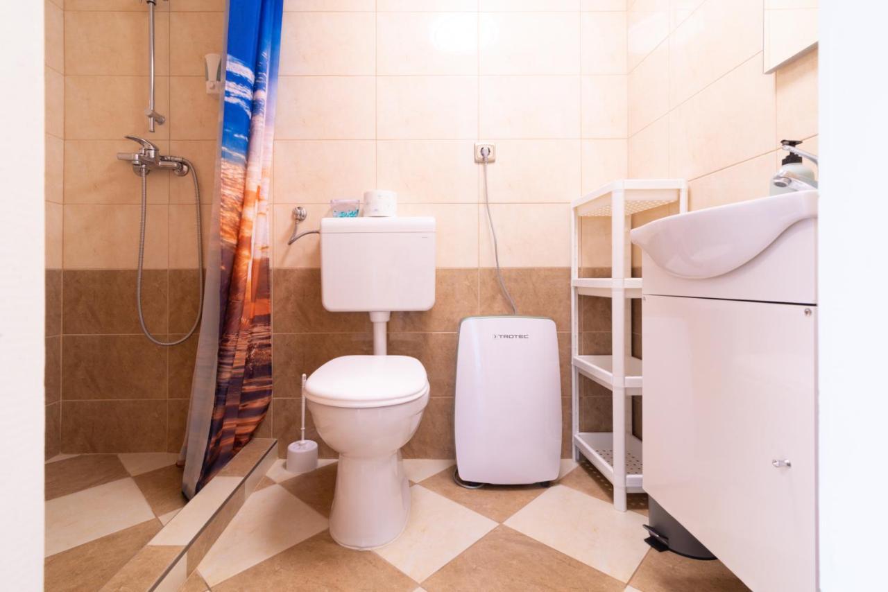 Cosy And Colorful Apartment Szentendre Bagian luar foto