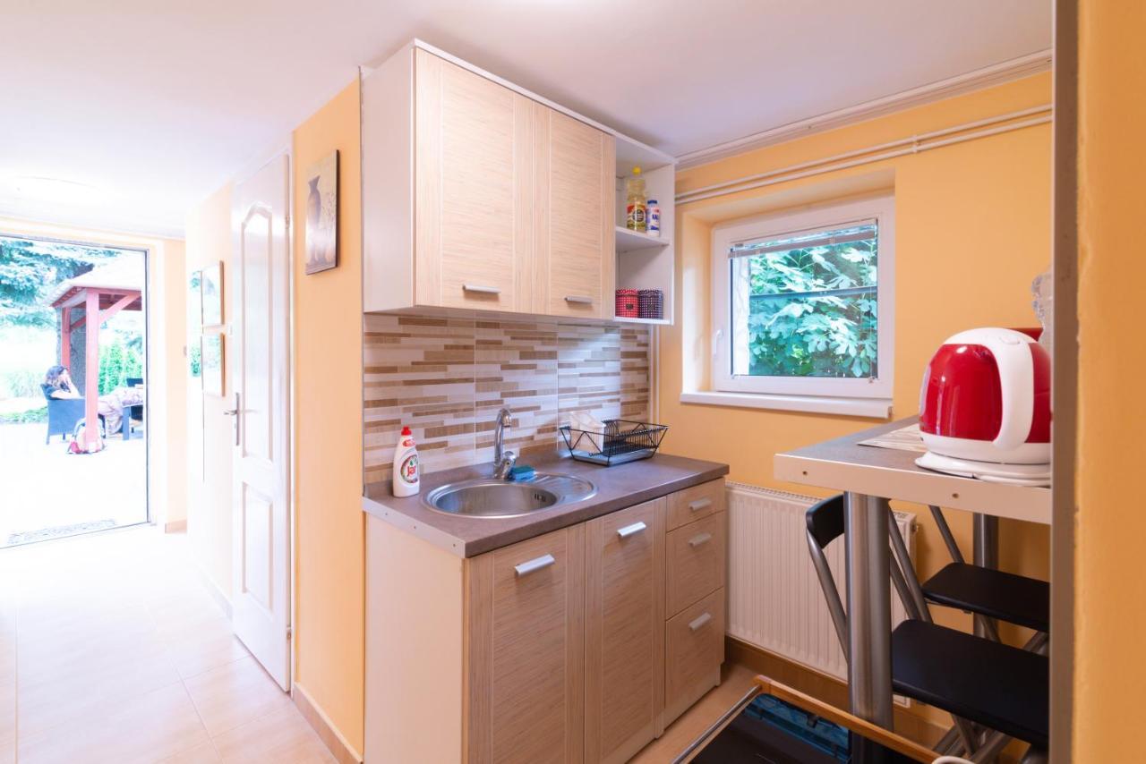 Cosy And Colorful Apartment Szentendre Bagian luar foto